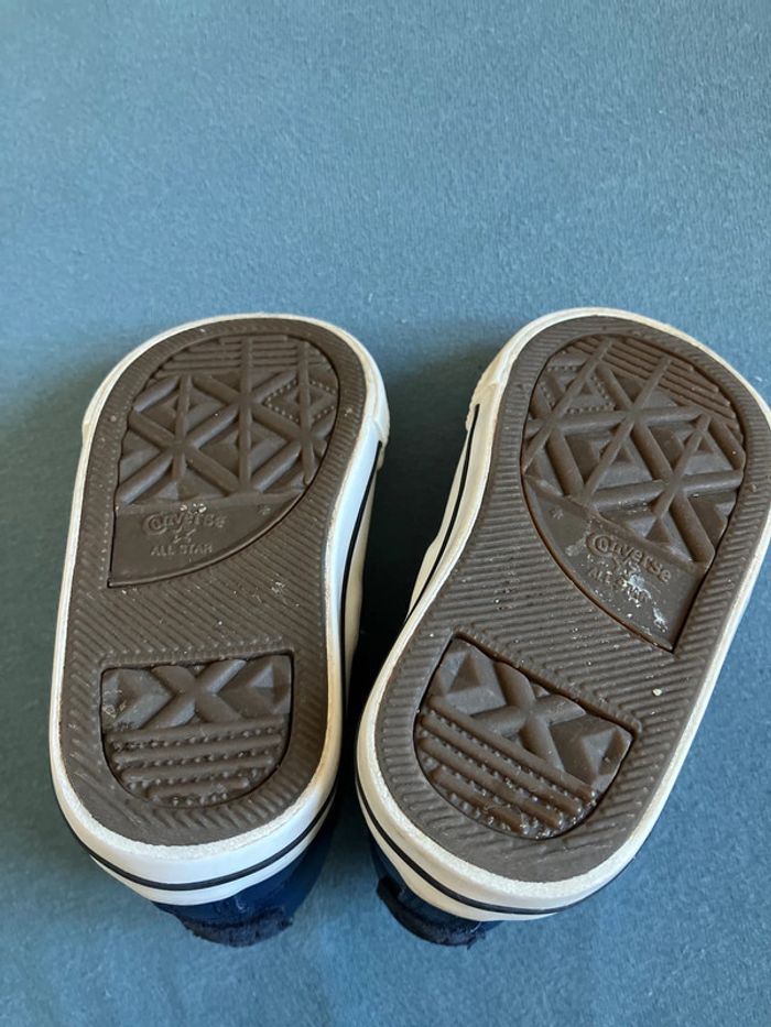 Chaussures Converse taille 20 - photo numéro 5