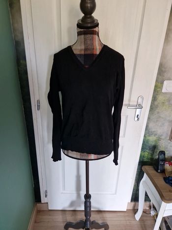 Pull fin noir col v Vintage 77% coton Taille 44