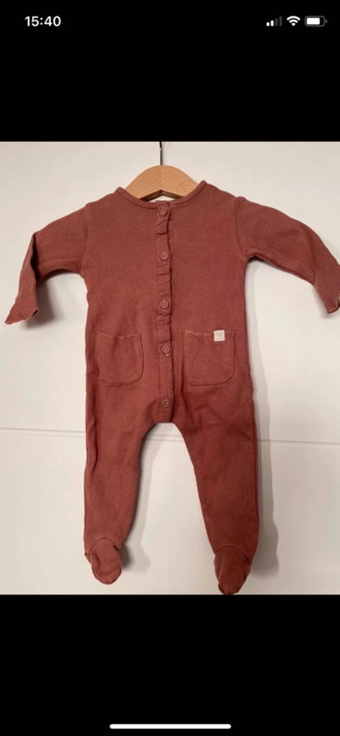 Grenouillère / petite combi côtelée Zara 🥰 - photo numéro 5