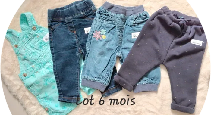 Lot 4 pièces taille 6 mois