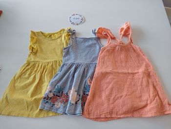 Lot de 3 robes été fille 4 ans creeks,H&M, C&A