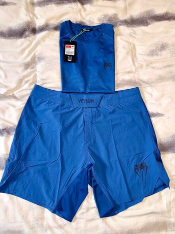 Kit Complet Venum Contender Bleu XL – Rashguard + Short MMA NoGi – Neuf