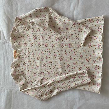 Tee shirt manches longues fleuri