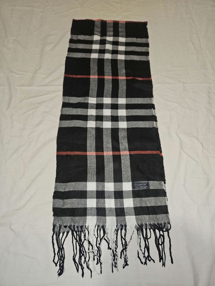 Écharpe burberry - photo numéro 3