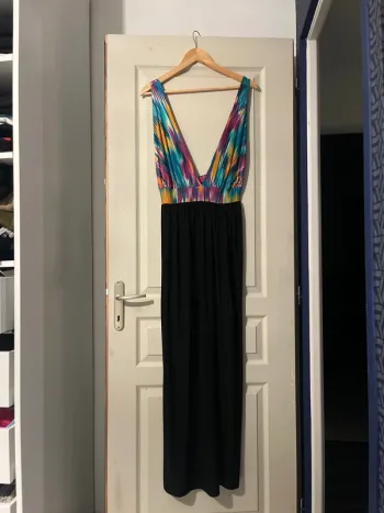 Robe noir et couleur