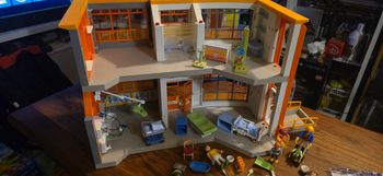 Hôpital pediatrique Playmobil