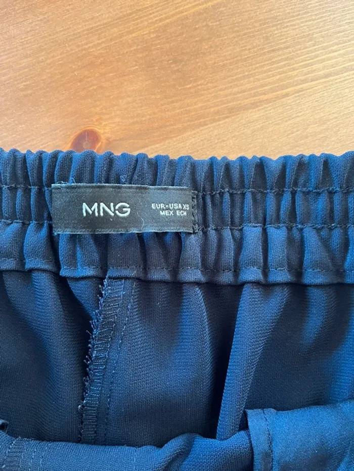 Pantalon bleu marine Mango en taille XS - photo numéro 2