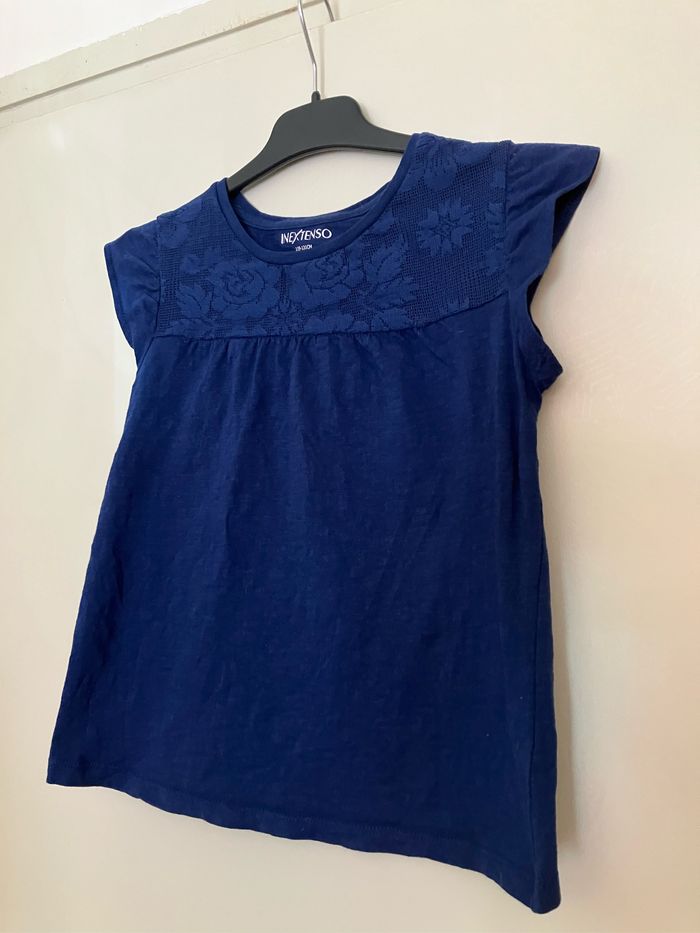 T-shirt marine In Extenso 5/6 ans (1€50) - photo numéro 4