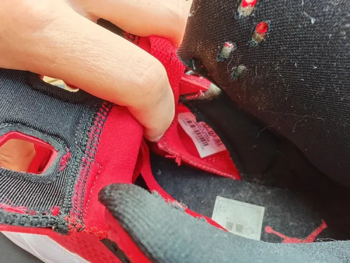 Jordan Max Aura 5 Black University Red 44,5 - photo numéro 9
