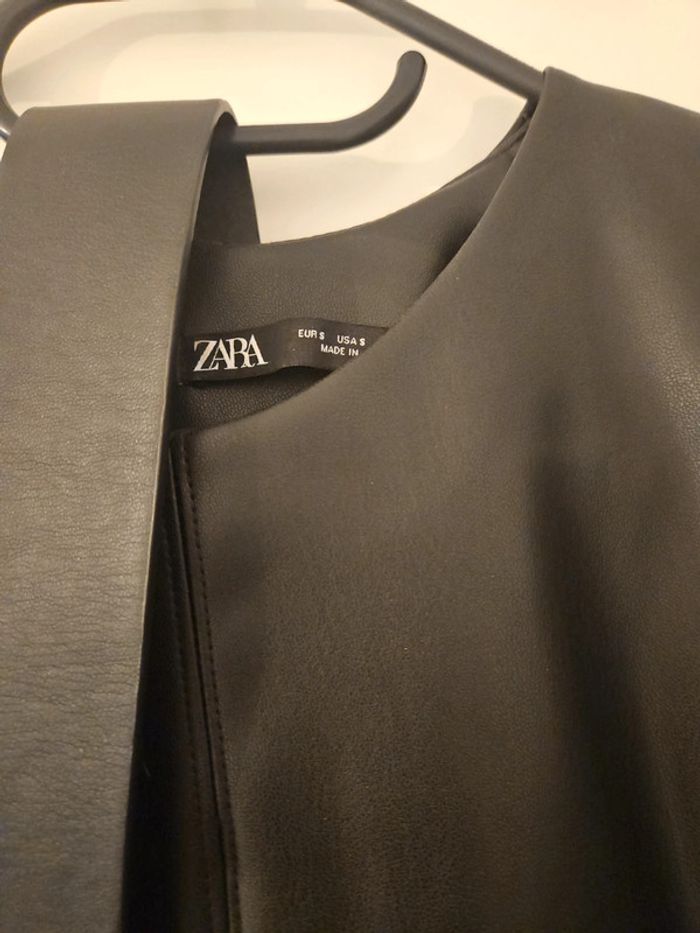 Robe soirée zara noir similicuir - photo numéro 3