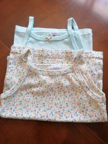❗ Réservé 2 tee-shirts à bretelles fille 2ans petit bateau 