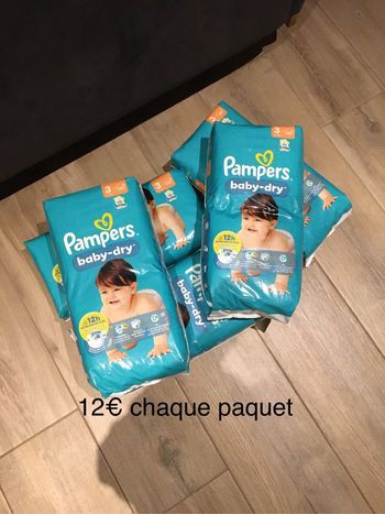 50 couches Pampers baby dry taille 3