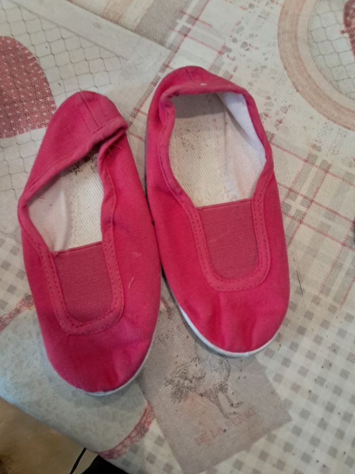 Lot de chaussures 25 - photo numéro 10