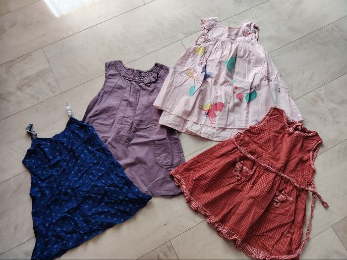 Lot de 4 robes 18 mois