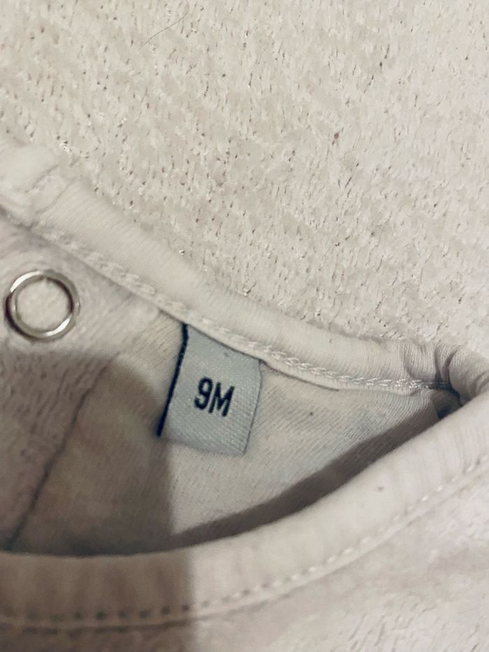 Pyjama 2 pièces 9 mois – Hiver • Pingouins trop mignons • Très bon état - photo numéro 3