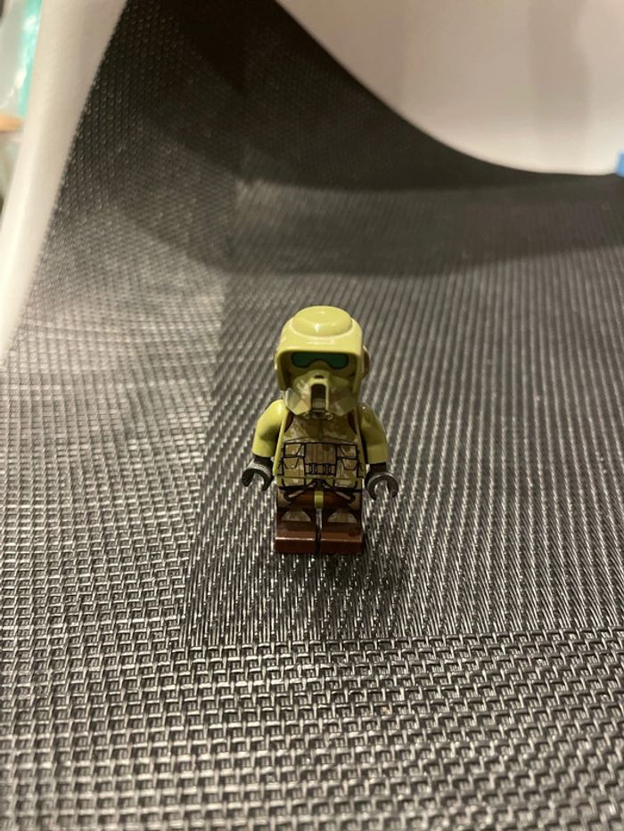 Lego Star Wars figurine soldat éclaireur clone 41 corps d’élite phase 2 sw0518 minifigure officiel