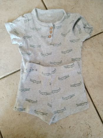 Short et t shirt 12 mois
