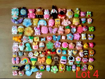 Figurines