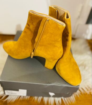 Bottines cuir daim  neuves Minelli 39