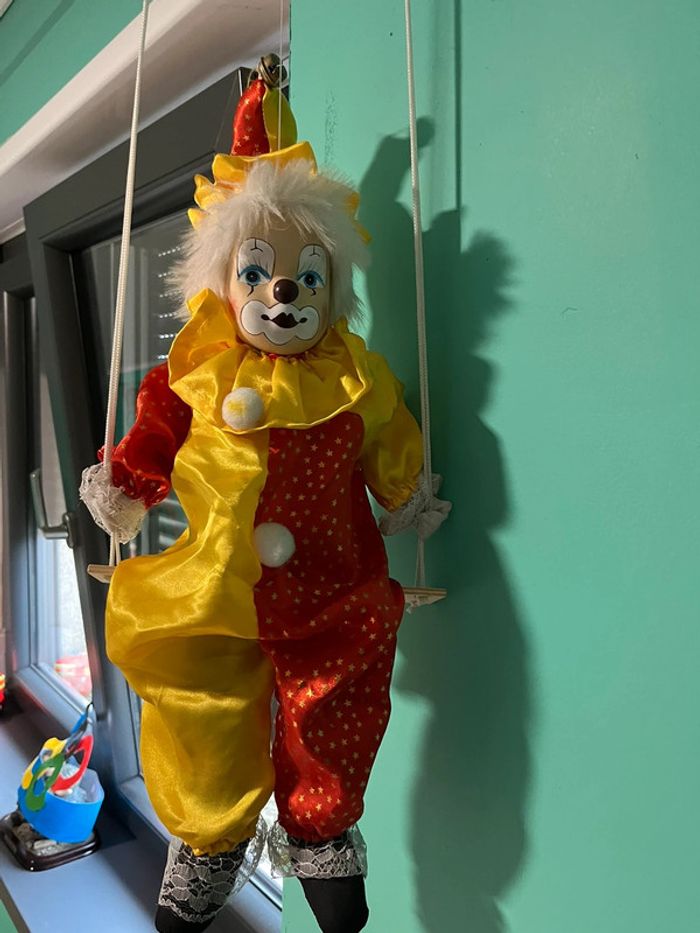 Clown assis - photo numéro 2