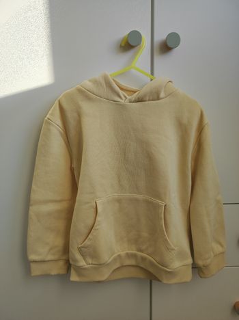 Sweat à capuche jaune 5-6 ans Primark 
