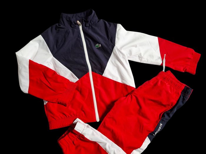 Ensemble lacoste