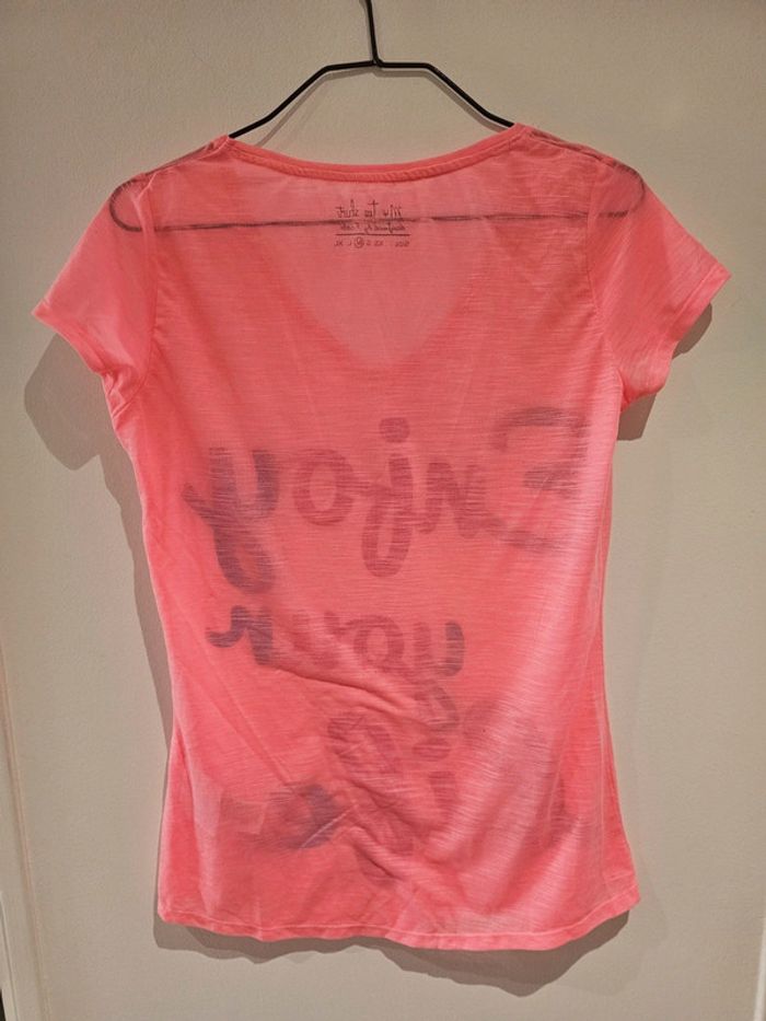 T-shirt taille M - photo numéro 9
