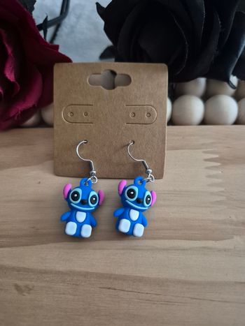 boucles d’oreilles stitch