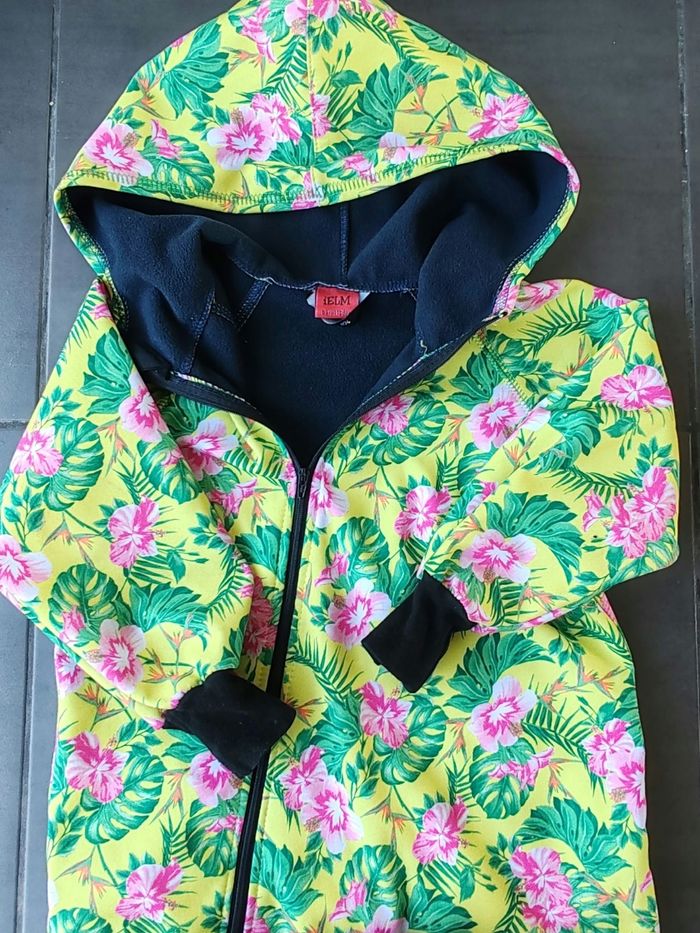 Combinaison de pluie jaune fleurs roses - photo numéro 2