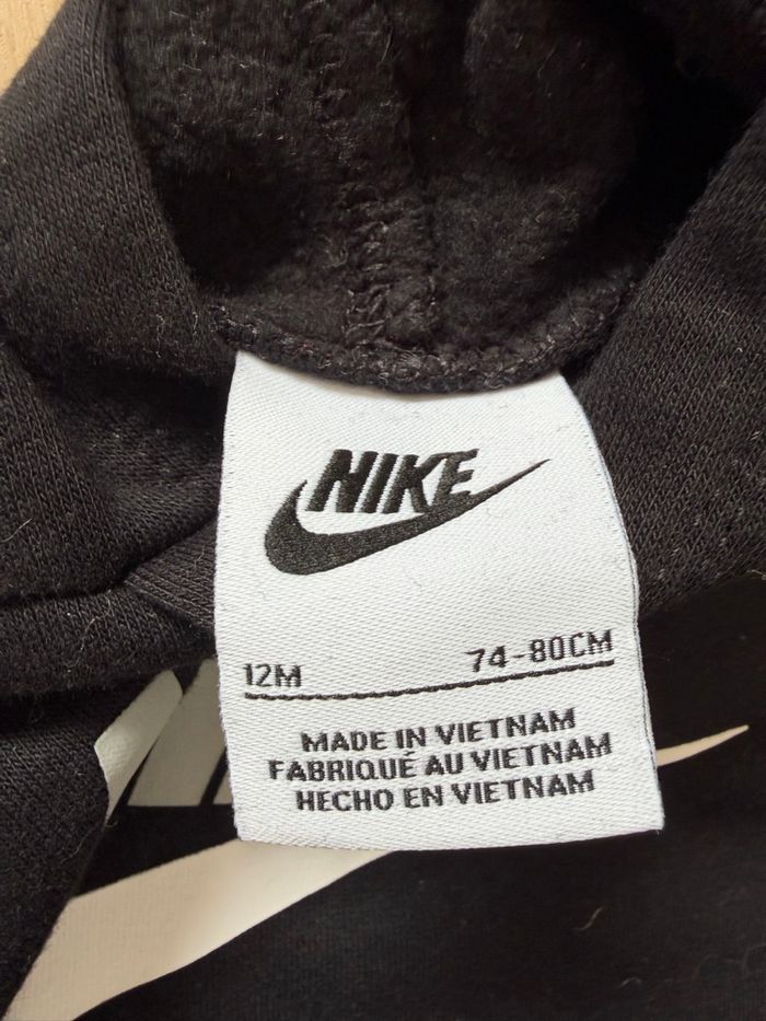 Sweat à capuche NIKE noir bébé – 12 mois (74–80 cm) - photo numéro 3