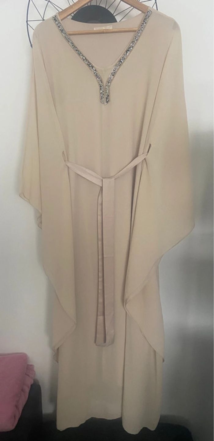Robe longue papillon - photo numéro 3