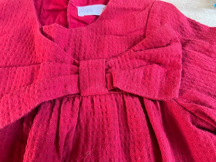 Robe fille Zara 5-6 ans - photo numéro 2