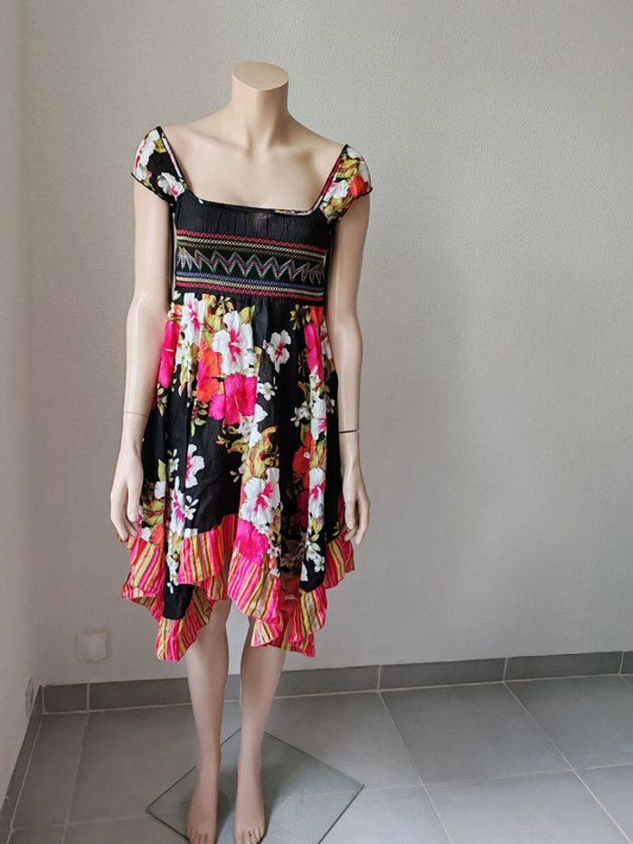 Robe fleurie en coton Manches courte
