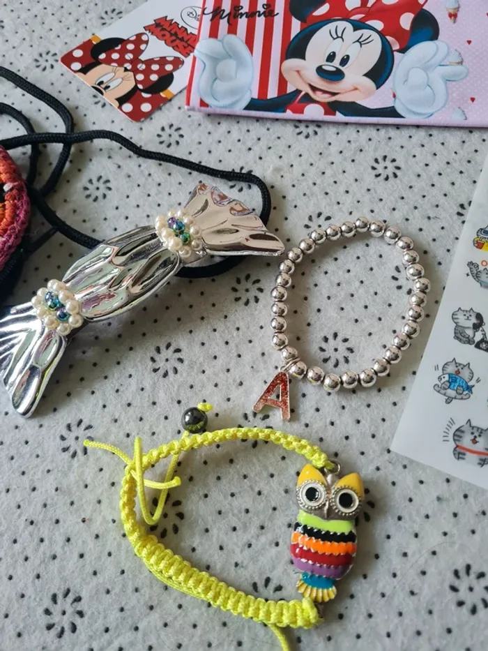 lot accessoires  sac trousse barrette bracelets fille - photo numéro 3