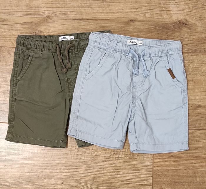 Lot 2 shorts 24 mois Gémo