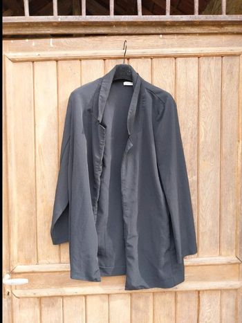 Magnifique veste femme noir 38 stradivaruis