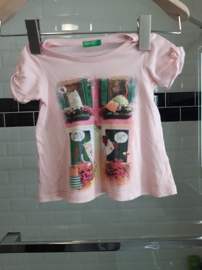 🌸 tee-shirt fille en 18 mois/2 ans benetton 🌸