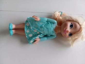 Poupée reine des neiges