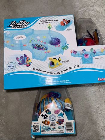 Zhu zhu aquarium + surf