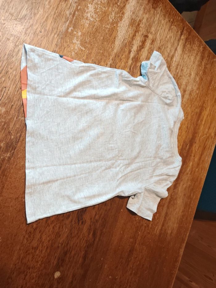 T-shirt manches courtes girafe taille 7 ans - photo numéro 3