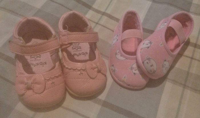 2 paires de chaussures