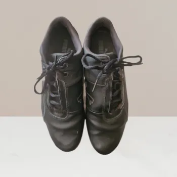 Magnifique baskets noir en cuir souple - Puma - Taille 43