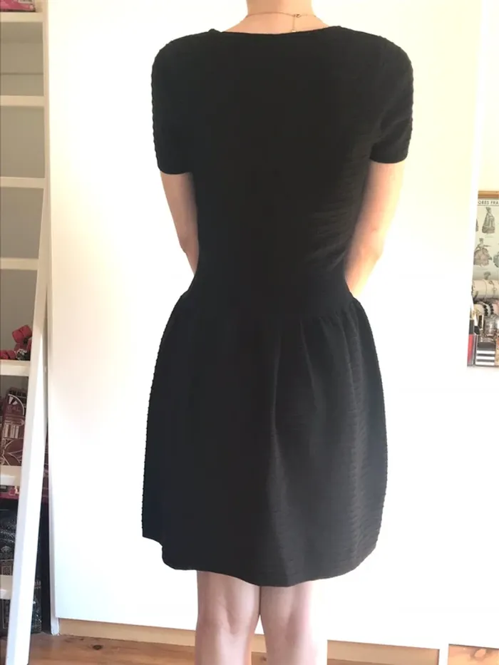 Robe noire Miss United taille 34/36 - photo numéro 4