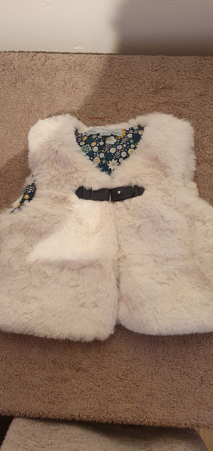 Lot vêtements filles 6 moi 31 pieces - photo numéro 2