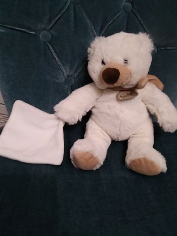 Joli doudou nounours baby Nat