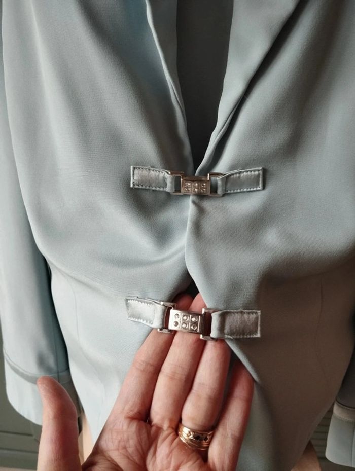 🌹 Ensemble Veste & Top Bleu Pastel Strass & Satin Gérard Pasquier T46/48 Un Petit Défaut🌹 - photo numéro 9