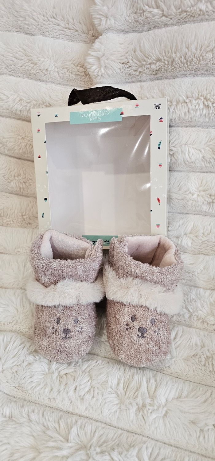 Magnifique chaussons ourson 🐻 taille 24-25 Neufs - photo numéro 2