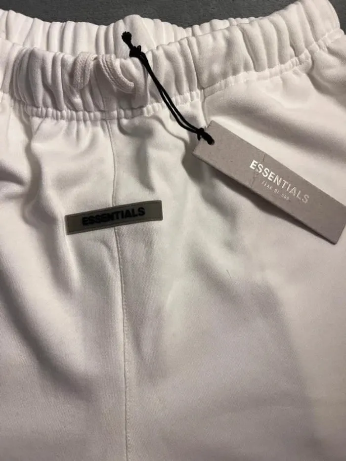 Short Essentials Fear of God – Blanc – Taille L - photo numéro 2