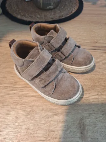 Chaussure taille 22 vertbaudet