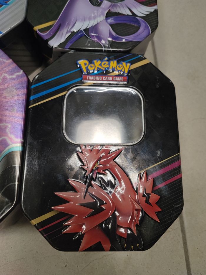 Boîte pokémon - photo numéro 2